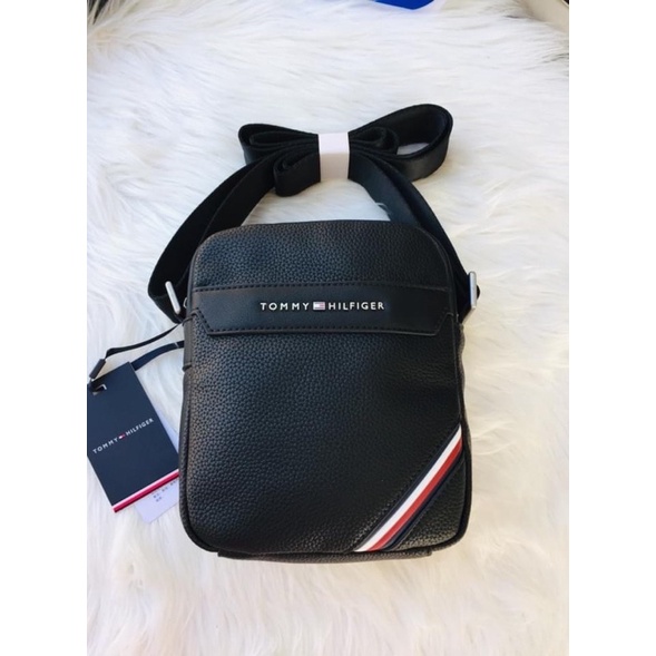 TNS - Túi nam đeo chéo form hộp  Tommie crossbody bag-- chuẩn hãng màu đen classic