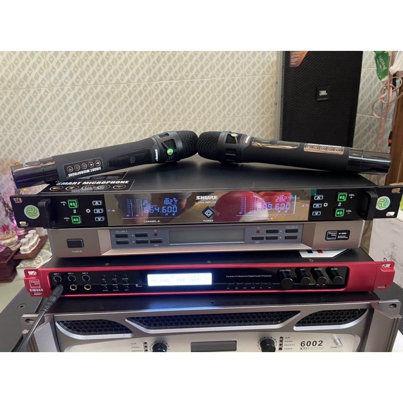 Micro không dây Shure UGX30 Plus  - Nhập khẩu loại 1 - Gia Khanh Shop