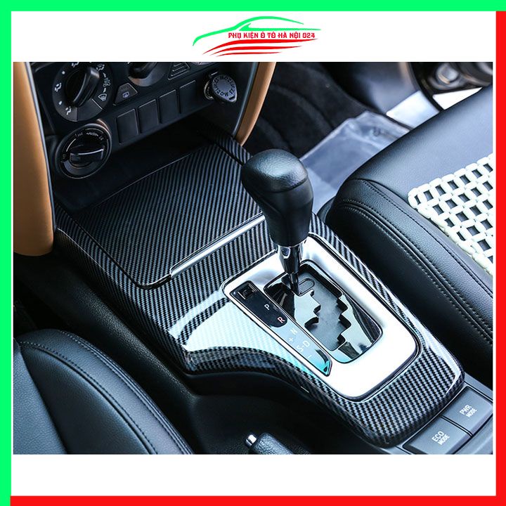 Ốp nội thất cho xe ô tô Fortuner 2017-2023 số tự động vân Cacbon ABS bảo vệ chống trầy xước và làm đẹp xe
