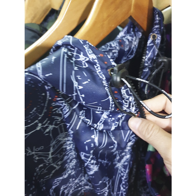 JACKET DÙ - ÁO KHOÁC GIÓ CÓ MŨ HỌA TIẾT KURIK