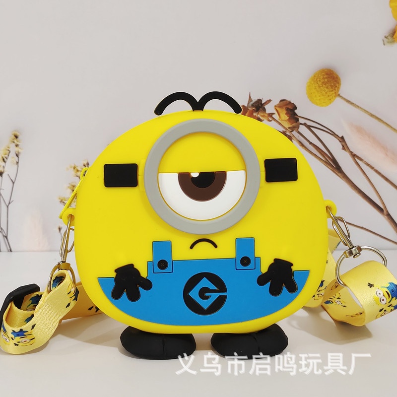 Túi Đeo Chéo silicon Hình Minion Siêu Đẹp Cho Bé trai bé gái màu vàng dễ thương Fullbaby 023
