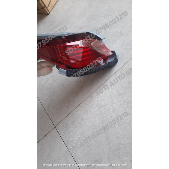 Phản quang sau Toyota Vios 2008