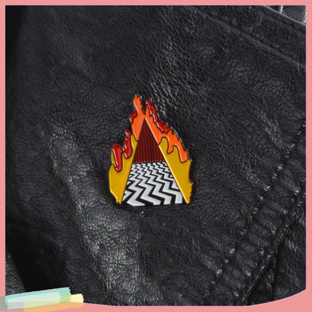 Huy hiệu cài áo kiểu dáng độc đáo