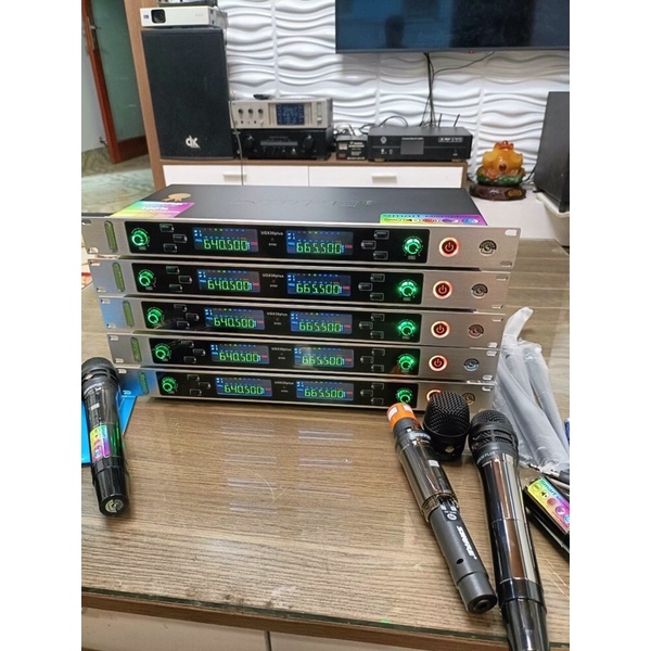 Micro không dây cao cấp Shure UGX30 Plus ( hàng nhập khẩu loại 1 ) - Gia Khang Shop
