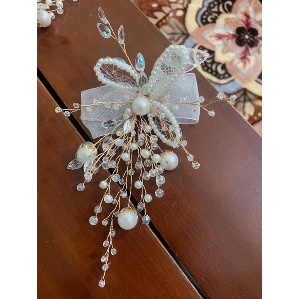 Các mẫu cài tóc cô dâu