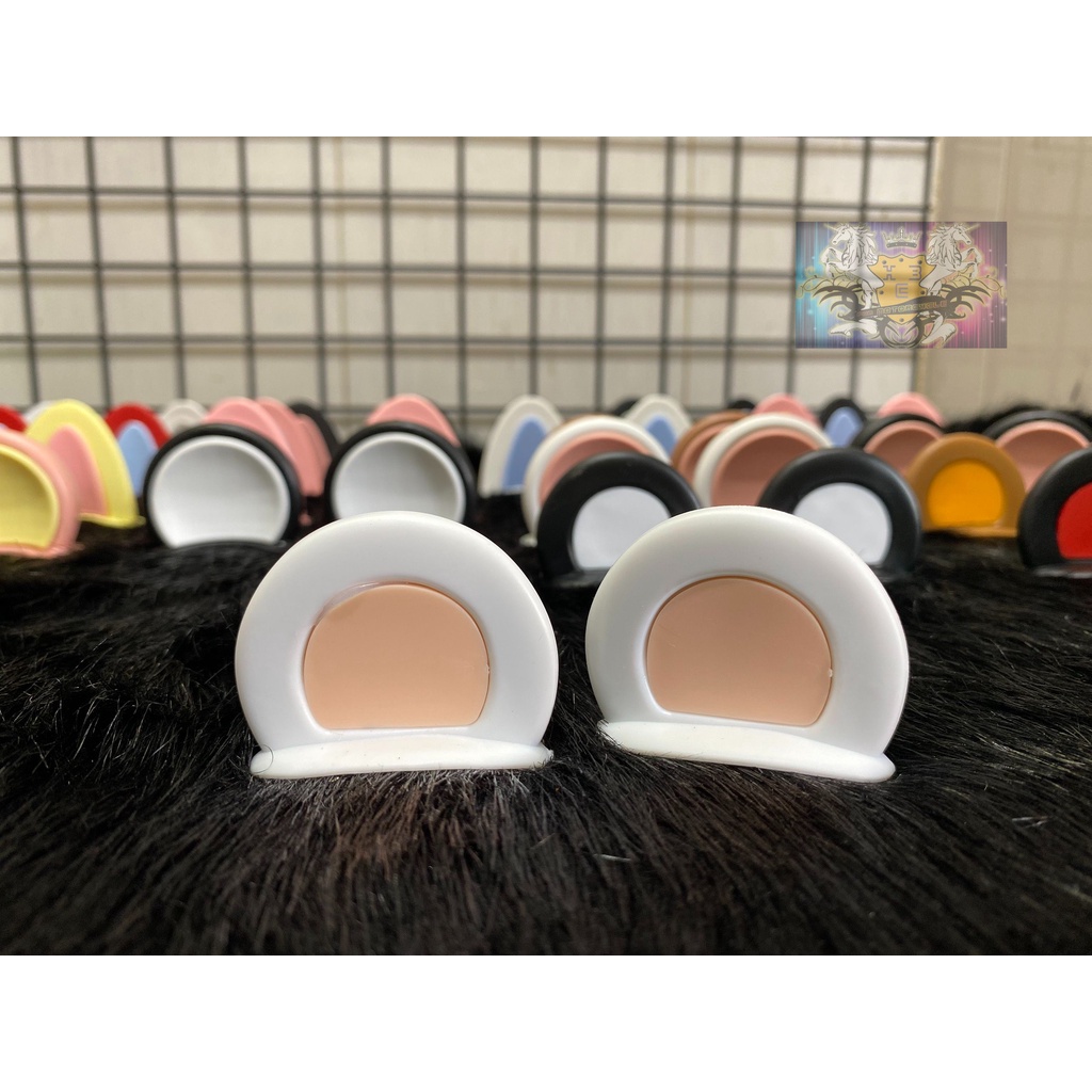 Tai GẤU Mini 2 Màu Nhựa Cứng Siêu Cute Gắn Tất Cả Các Loại Mũ