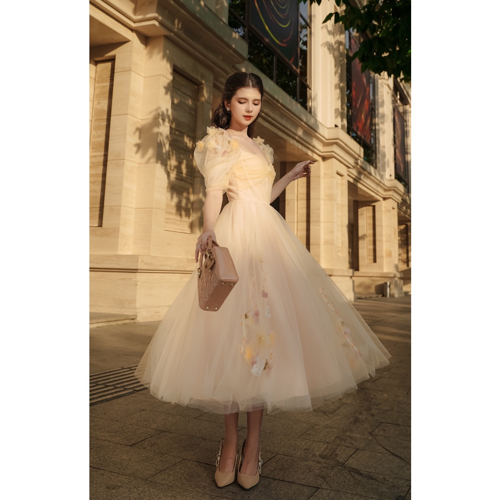 MAVEN - Váy lưới xoè đính kết hoa Natasha Dress