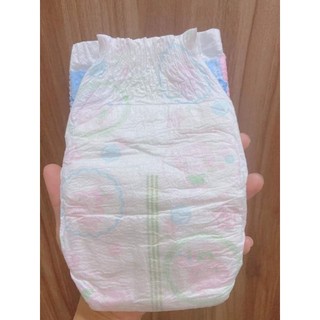 100 miếng bỉm dán Everychu size S