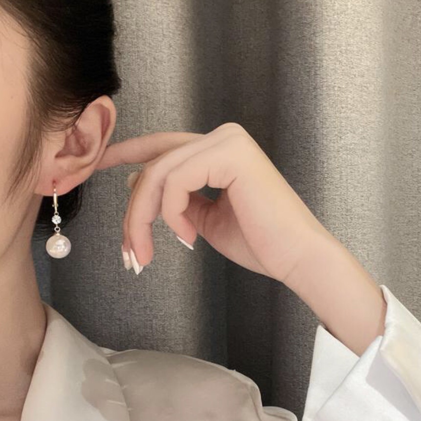 Khuyên Tai Nữ Trang Dáng Dài Tạo Hình Độc Đáo