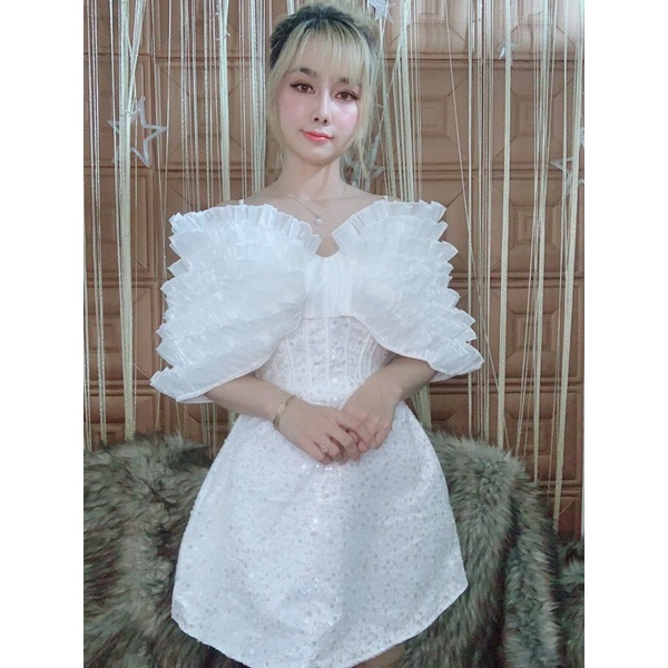 Đầm chữ a tần vai hình thật