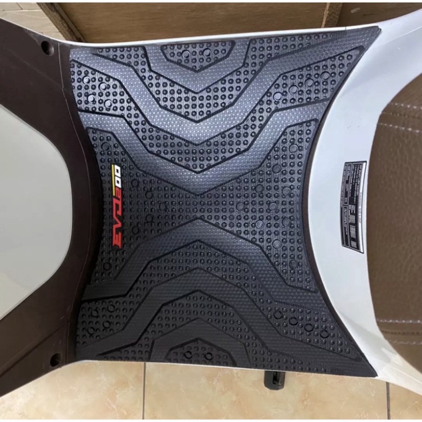 Thảm lót chân Vinfast EVO 200 Thảm Evo200 xe điện thảm để chân Vinfast Evo 200 phụ kiện Evo 200 Mới 2022 Mẫu Gai
