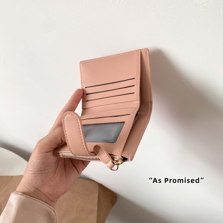 Ví ngắn cầm tay dạng gập Martha vân da 06S-H