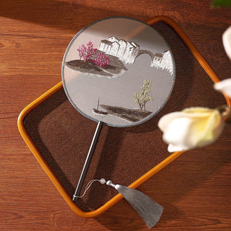 Quạt Hai Mặt Thêu Họa Tiết Phối Tua Rua Phong Cách Trung Hoa 12.29