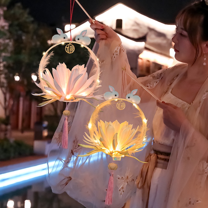 Lồng Đèn Hình Thỏ / Hoa Sen Handmade Phong Cách Hoàng Gia Độc Đáo Trang Trí Năm 2023