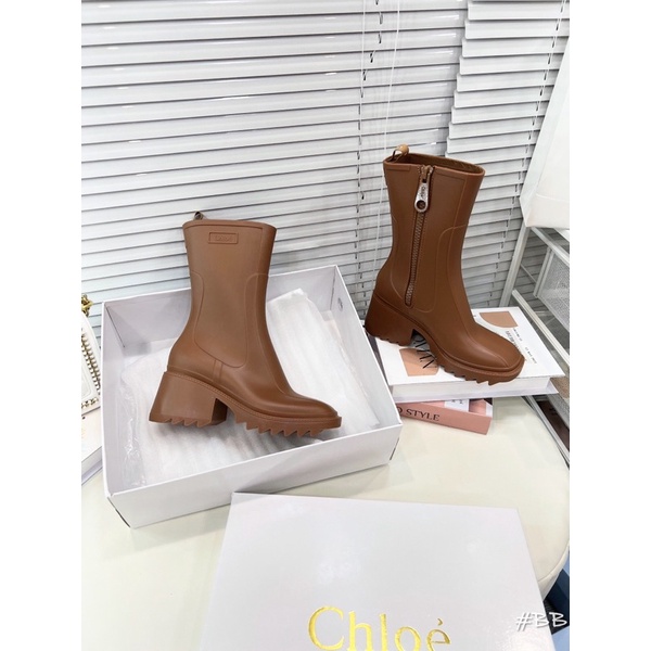 Bốt Nhựa thơm dẻo đế cao