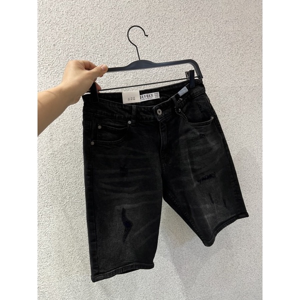 Quần Shorts Jeans căn bản