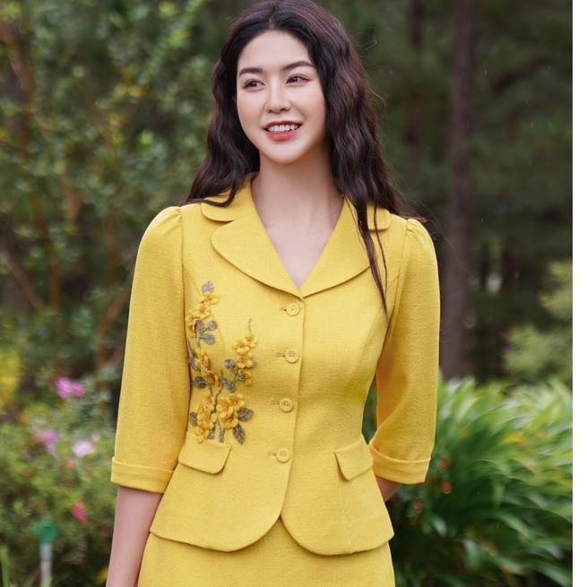 Set áo ký giả tay lỡ SM467 và chân váy vàng CV214 nữ thiết kế Hong Vic