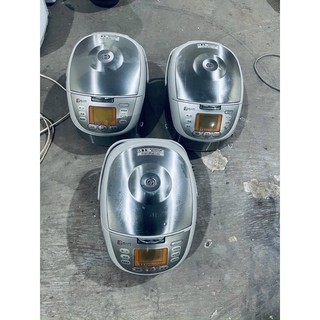 Nồi cơm điện tử cao tần Tiger JKL-G xong gốm