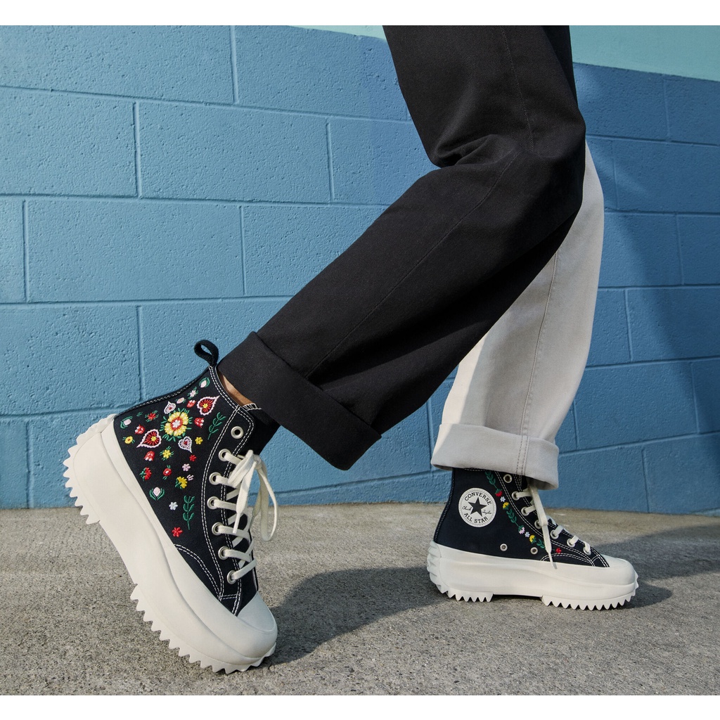 CONVERSE Run Star Hike Platform Floral Embroidery
