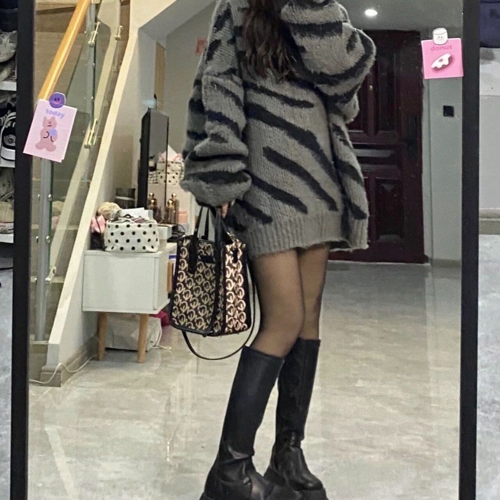Áo Sweater Dày Dặn Dáng Rộng Mềm Mại In Họa Tiết Ngựa Vằn Kiểu Retro Nhật Bản Thời Trang Mùa Đông Cho Nữ