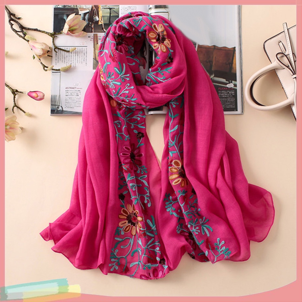 Khăn quàng cổ thêu họa tiết hoa thời trang