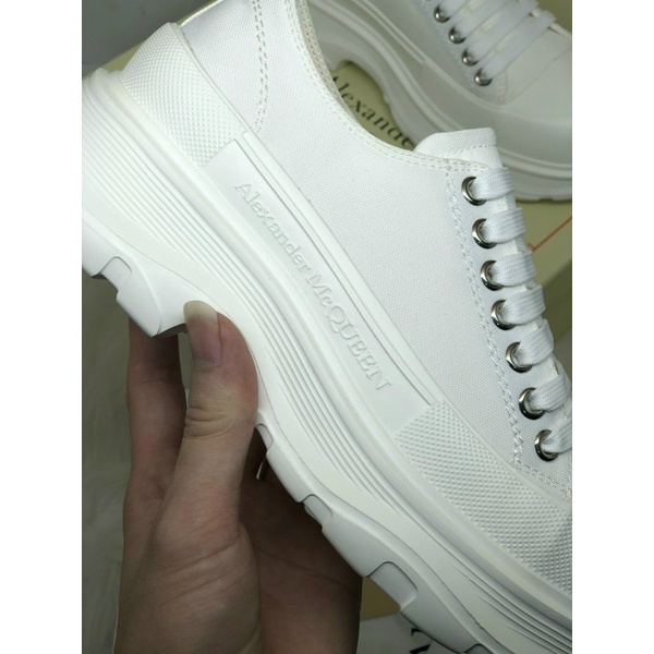 GIÀY SNK MC QUEEN TRẤN  THÀNH TRẮNG. ĐỎ CAO CẤP