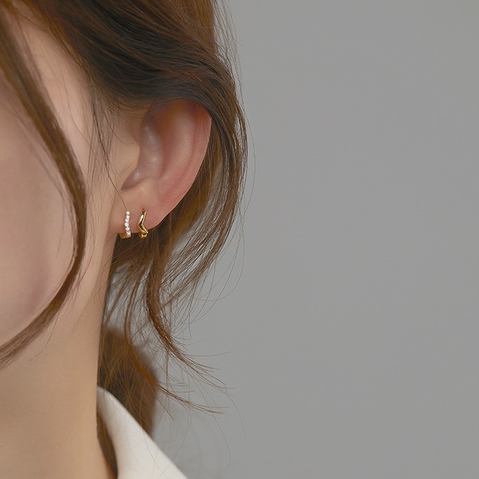Khuyên Tai Đính Kim Cương Màu Vàng Thời Trang Hàn Quốc Chất Lượng Cao