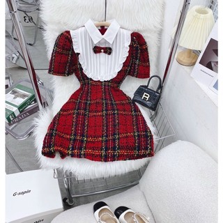 Đầm dạ caro đỏ cổ trắng bèo