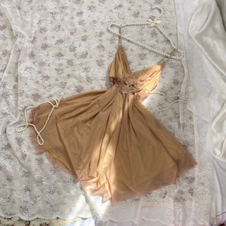 Váy ngủ phối ren form xoè
