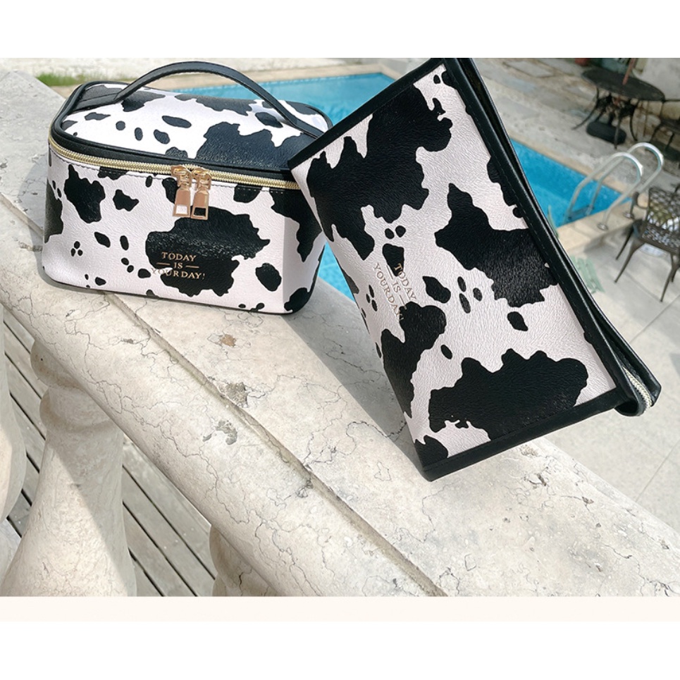 Túi Da PU Vuông Đựng Mỹ Phẩm Chống Thấm Nước In Họa Tiết Bò Sữa Xinh Xắn