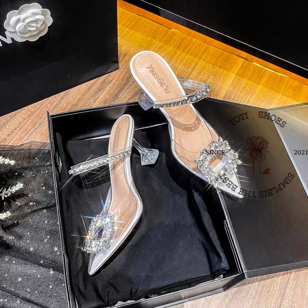 SỤC NỮ TOTIIE STORE - DÉP THỜI TRANG BÍT MŨI NHỌN TAG VUÔNG ĐÁ - DÉP CAO GÓT QUAI NGANG XOÀN D2301780