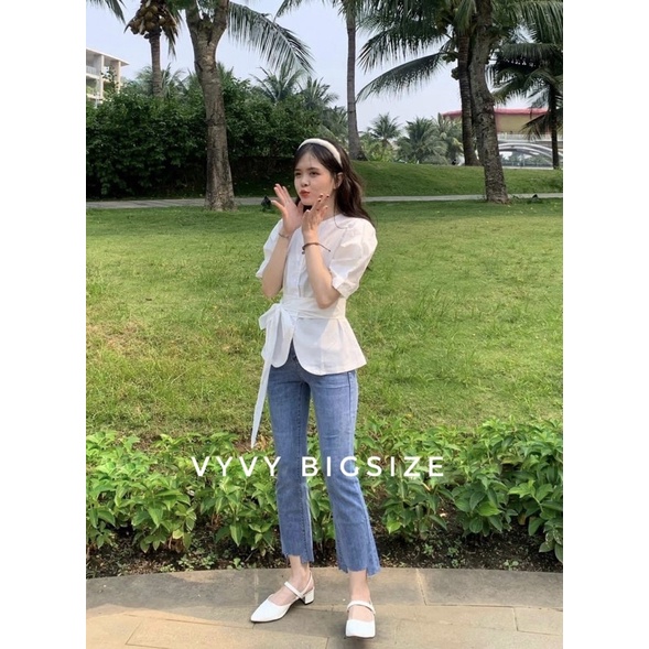 Quần Jean Nữ Ống Loe Xanh Nhạt Rách Gấu Vuông. Lưng Cao Trên Rốn - Co Giãn