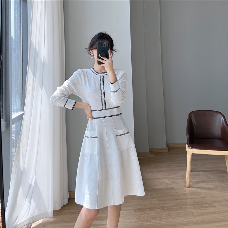 Váy đầm len dệt kim suông phối viền cúc dành cho mẹ bầu sau sinh chất len dày dặn dáng suông ấm áp mùa đông bà bầu