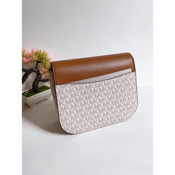 Mk emillia dáng tròn sz 21cm.