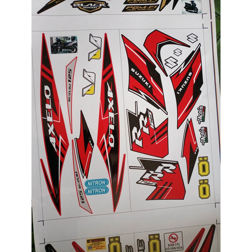 tem rời axelo RR xe đen đỏ