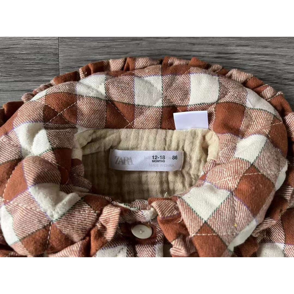 Áo khoác dáng sơ mi chần bông caro nâu cho bé AZR047