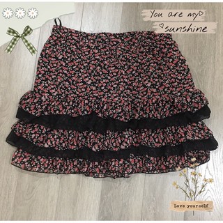 Chân váy y2k voan hoa nhí xếp tầng dáng ngắn
