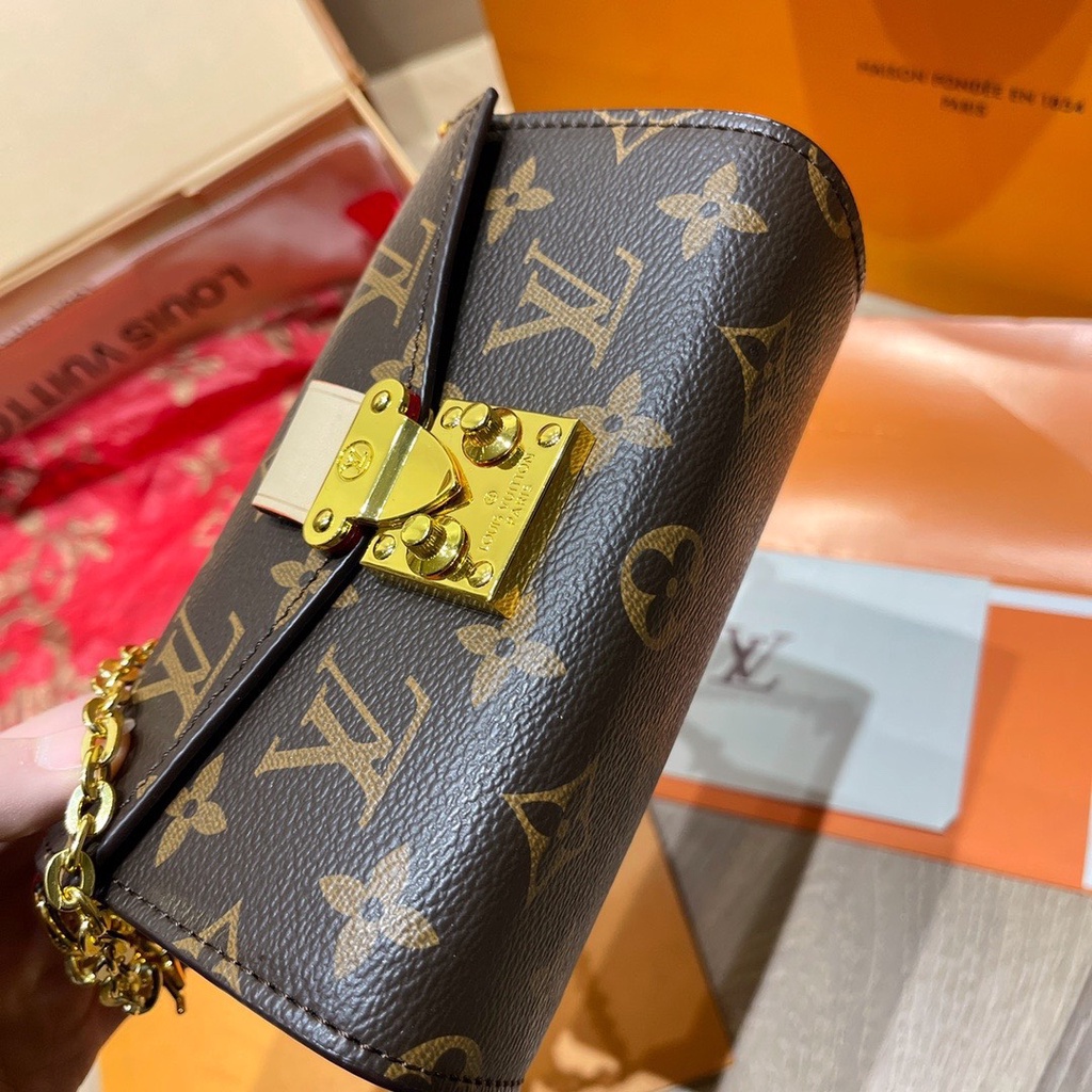 Túi xách nữ đeo chéo NEW LV khoá viền xích kèm khăn thời trang