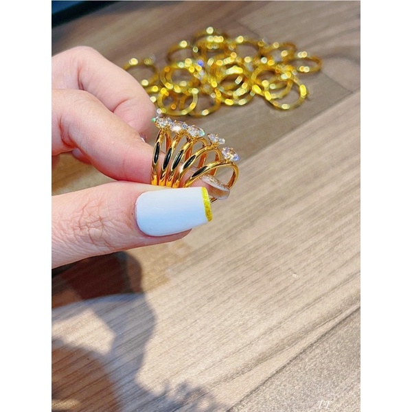 Nhẫn lv đá năm nay dày dặn đẹp hàng 8k