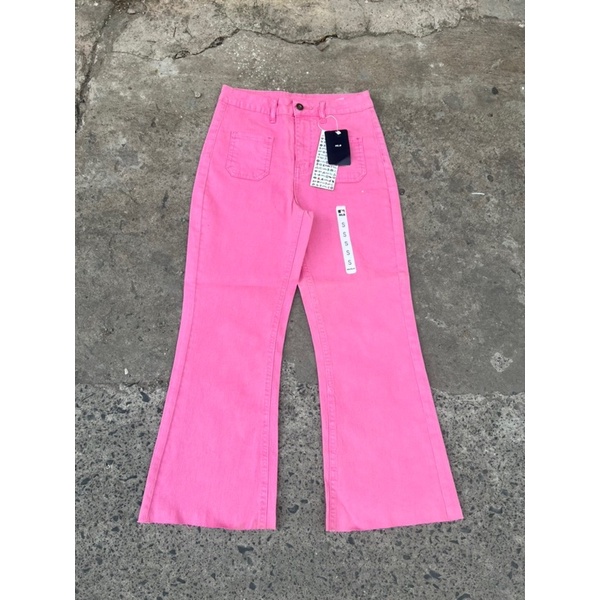 Quần jean loe 9 tấc