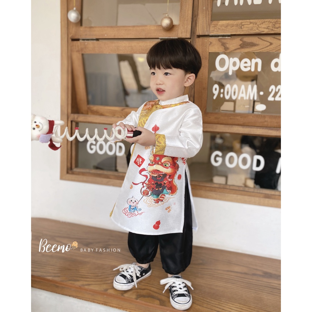 Set Áo Dài Bé Trai Phối Gấm In Hình Lân Và Quần Dài Đen