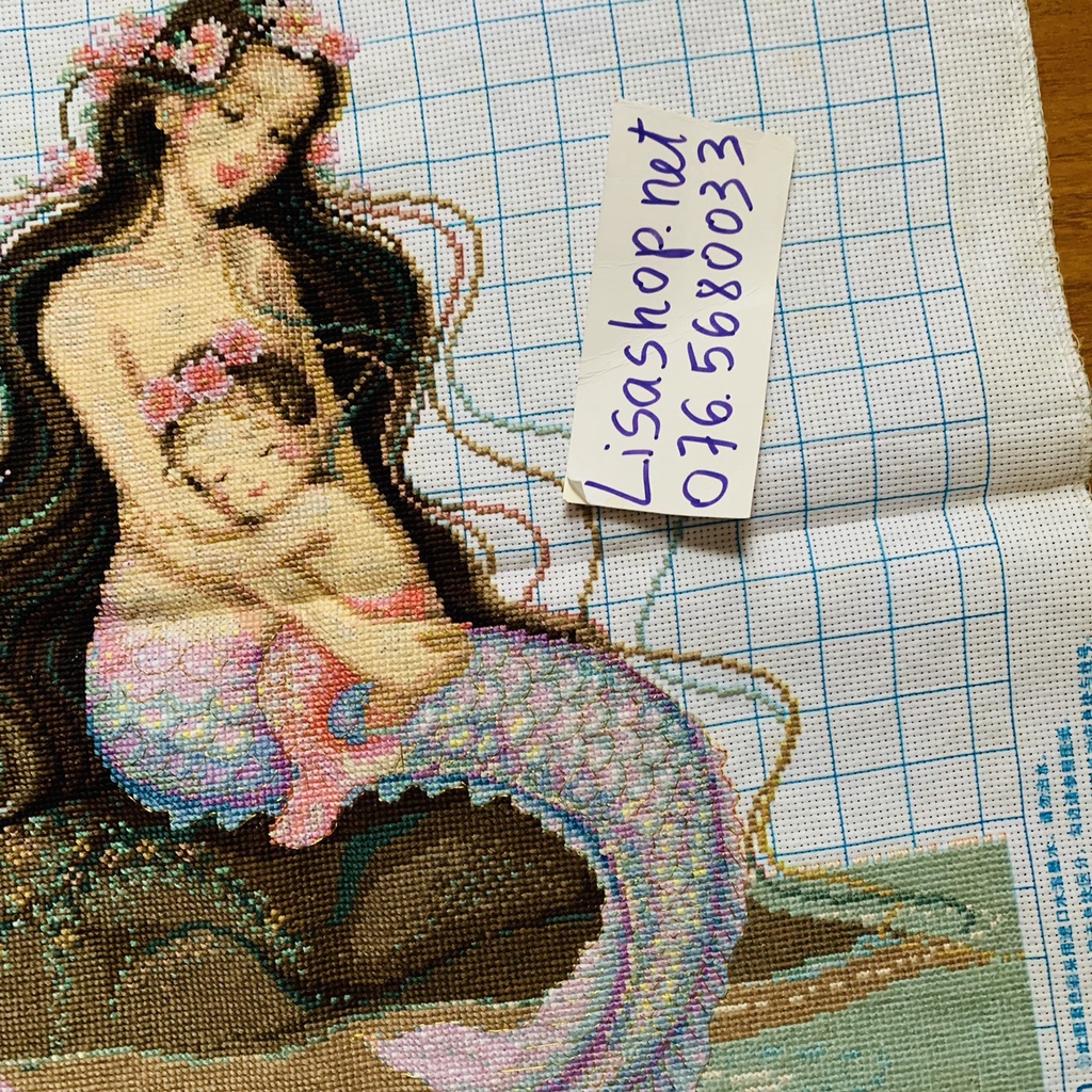 Tranh thêu chữ thập NÀNG TIÊN CÁ đã thành phẩm 50x67cm đã thêu rùi r001