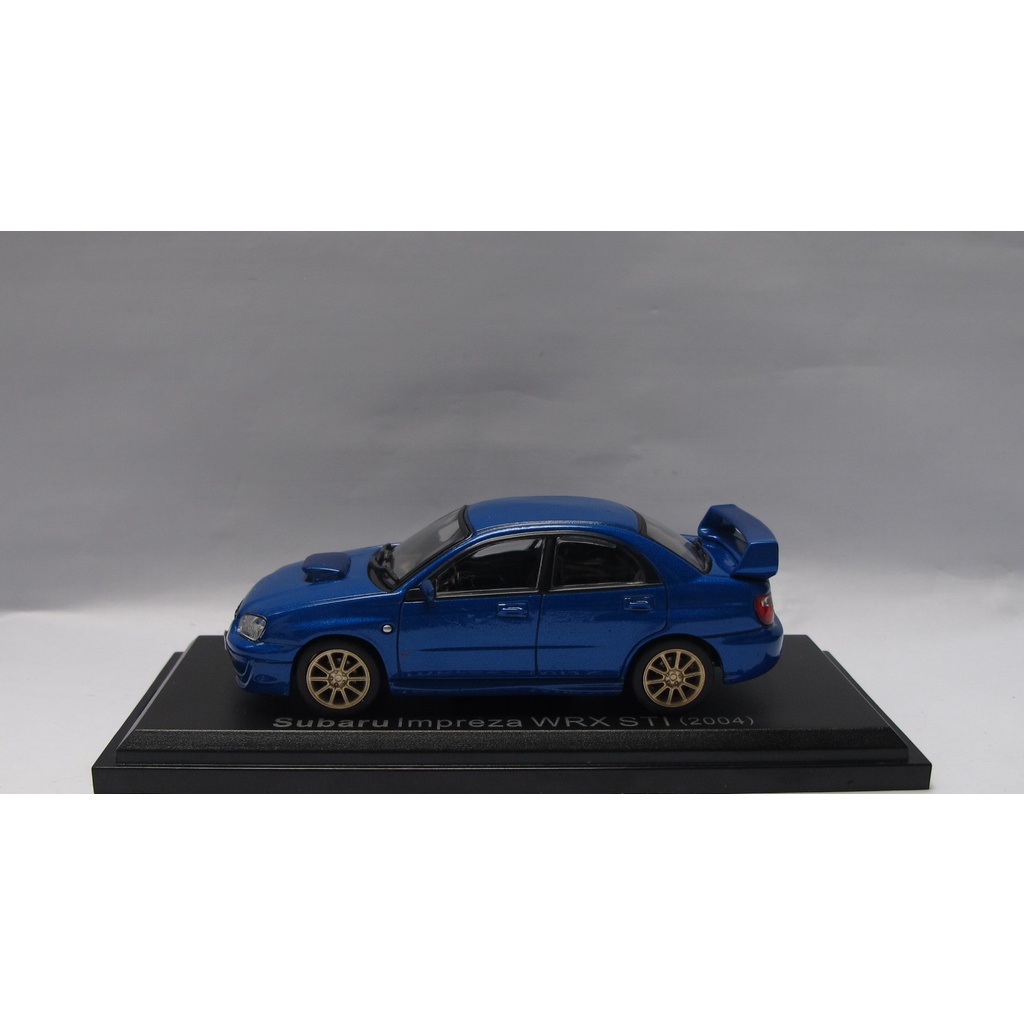 Mô hình xe Hachette SUBARU Impreza WRX STi 2004 tỷ lệ 1:43. Sơn rộp nhiều
