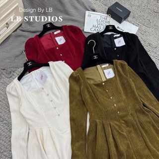 Váy nhung cổ vuông LB