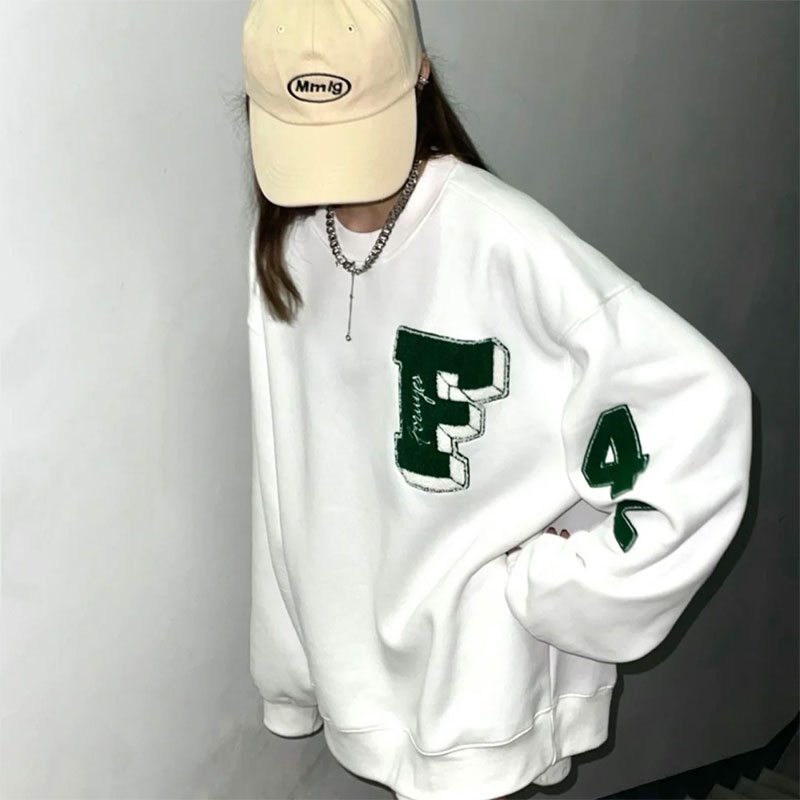 Áo Thun Nỉ Cổ Tròn Thêu Chữ Mới