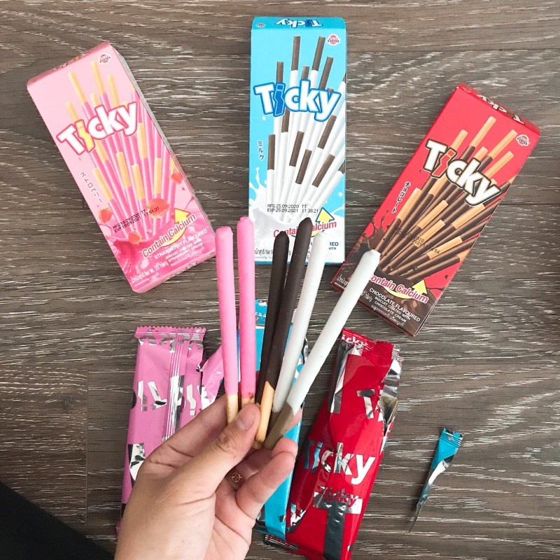Bánh Que Ticky Thái Lan Đủ Vị Socola, Dâu, Sữa Lốc 12 hộp SP41232288