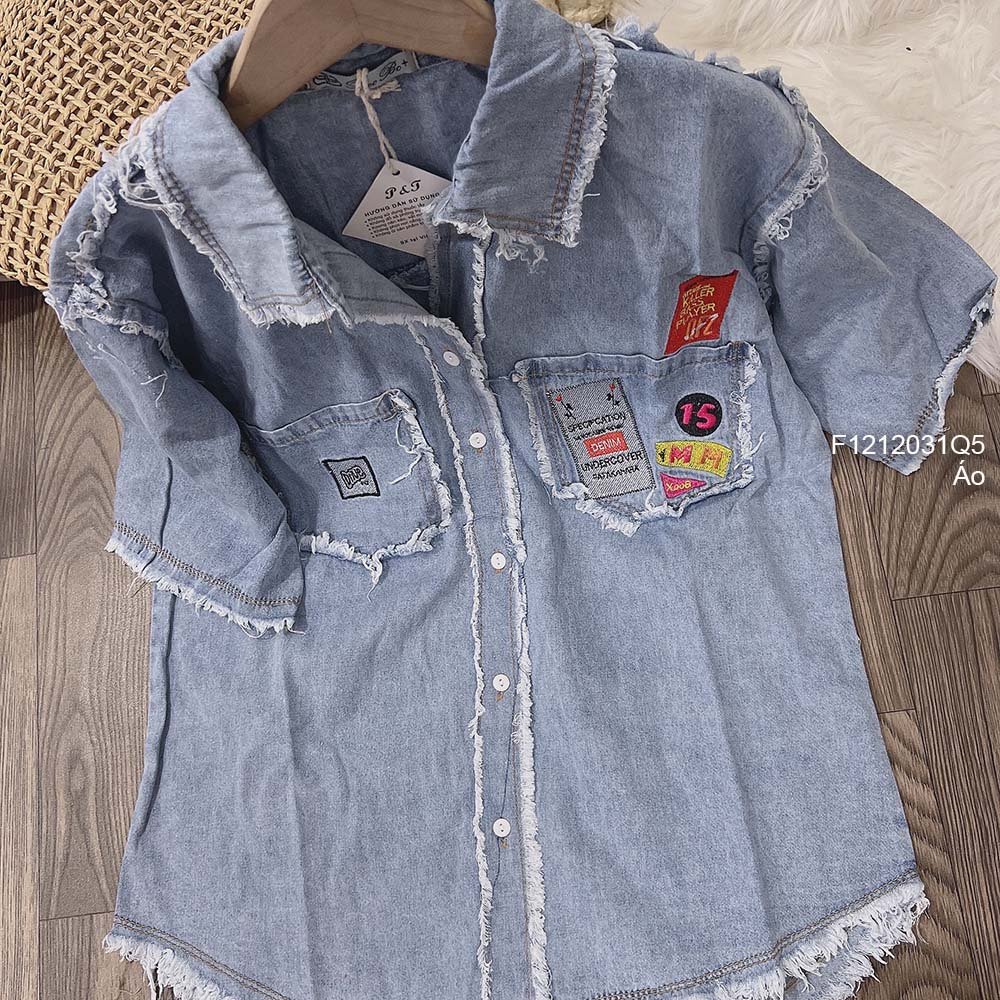 Áo sơ mi jean kiểu phối viền tua có túi gắn họa tiết mác chữ tay ngắn hàng QC! (kèm hình thật)
