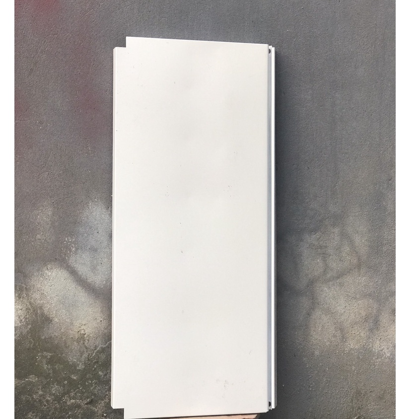 Mâm kệ siêu thị chiều dài 70, 90, 120 cm- rộng 30 cm kèm 2 tay bass