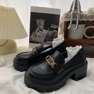 - GIÀY NỮ LOAFER CAO GÓT THỜI TRANG