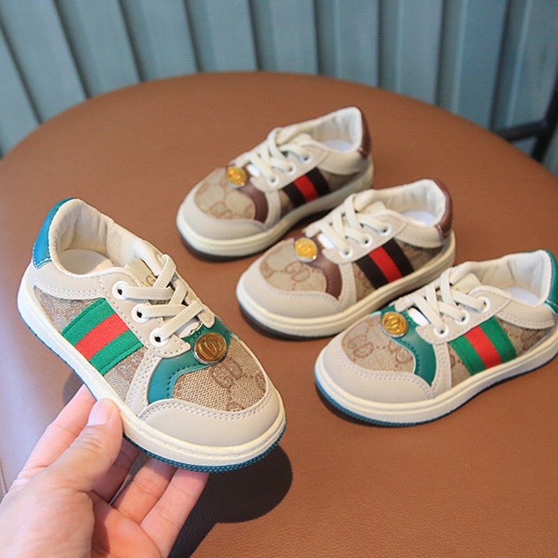 Giày thể thao Gcc cho bé trai,bé gái chưa bao giờ hết hott ạ.